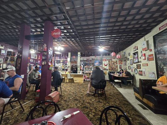 Annie's Cafe by null