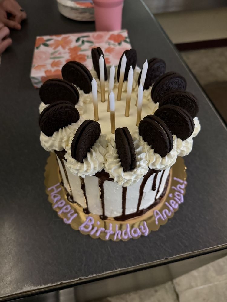 Carrick Family Farms, Baked Goods, and More. Logo