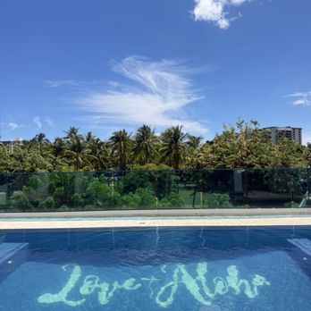 Hotel La Croix - Hotels Near Me - Honolulu, Hawaii