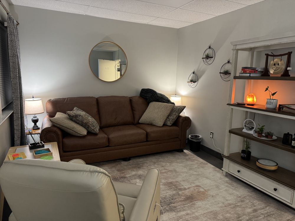 Nurturing Pathways Therapy - grief counselor in Troy, MI