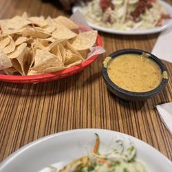 Wahoo's Fish Taco - Chips and queso