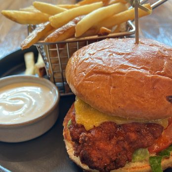 Mesler Kitchen Bar Lounge - Spicy Fried Chicken Sandwich - New American Near Me - Chicago, Illinois