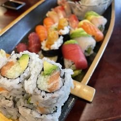 Yama Asian Fusion - Love boat for two