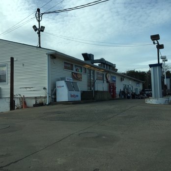 Krispy Krunchy Chicken - Fill your gas tank with cheap gas and then fill your tummy with delicious fried chicken. - Cajun/Creole Near Me - Chantilly, Virginia