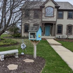 Little Free Library - Little Free Library 100716, Rockford IL