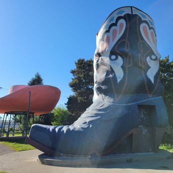 Hat n' Boots - Landmarks & Historical Buildings Near Me - Seattle, Washington