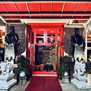 Grace's Mandarin - The entrance - Asian Fusion Near Me - Oxon Hill, Maryland