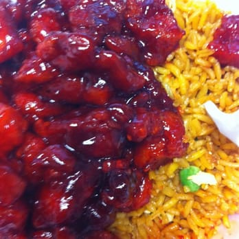 Saigon Kitchen - Sesame chicken and vegetable fried rice - Chinese Near Me - Hartford, Connecticut Saigon Kitchen - Sesame chicken and vegetable fried rice - Chinese Near Me - Hartford, Connecticut