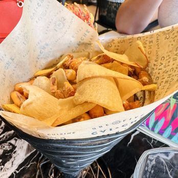 CVI.CHE 105 - Chips and corn - Peruvian Near Me - Miami, Florida CVI.CHE 105 - Chips and corn - Peruvian Near Me - Miami, Florida
