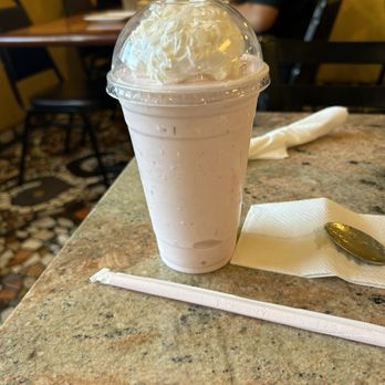 Lucy's Diner - Strawberry milkshake - American Near Me - Fontana, California Lucy's Diner - Strawberry milkshake - American Near Me - Fontana, California