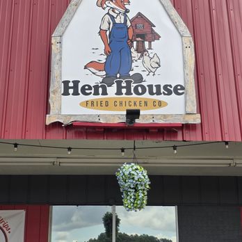The Hen House Fried Chicken - Sign above entrance - Comfort Food Near Me - Saint Robert, Missouri The Hen House Fried Chicken - Sign above entrance - Comfort Food Near Me - Saint Robert, Missouri