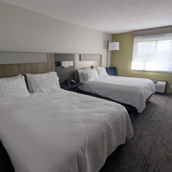 Holiday Inn Express Mackinaw City - Our room