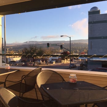 Wild Huckleberry - Gorgeous view outside. - Breakfast & Brunch Near Me - Wenatchee, Washington