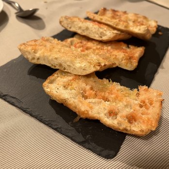 Restaurant Curia Reial - Pan con tomate - Restaurants Near Me - Besalu, GI Restaurant Curia Reial - Pan con tomate - Restaurants Near Me - Besalu, GI