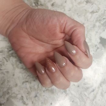 River Oaks Nails - Great job to the guy who did my nails! He was so patient and kind.....Fall colors plus my glitter.. love, love, love them - Nail Salons Near Me - Bakersfield, California
