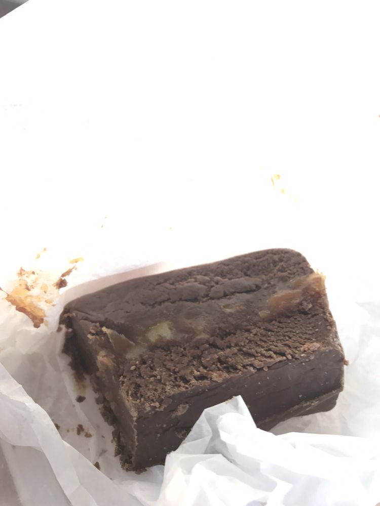BLOCKS OF FUDGE Updated September 2024 23 Reviews 459 Chapel St
