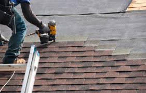 Roofing T&M Logo