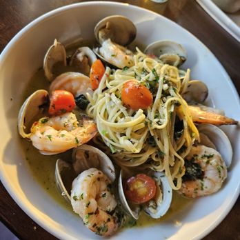 The Delaware Restaurant & Bar - Seafood Oreganato - New American Near Me - Albany, New York The Delaware Restaurant & Bar - Seafood Oreganato - New American Near Me - Albany, New York