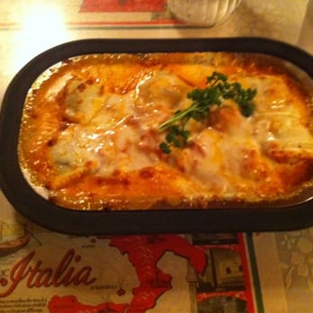 DeNicola's Restaurant - Ravioli baked with Mezza sauce - Italian Near Me - Portland, Oregon