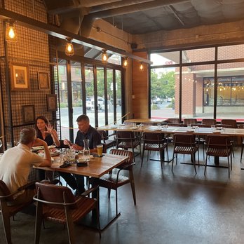 Peony Kitchen - Dining room - Chinese Near Me - Bellevue, Washington