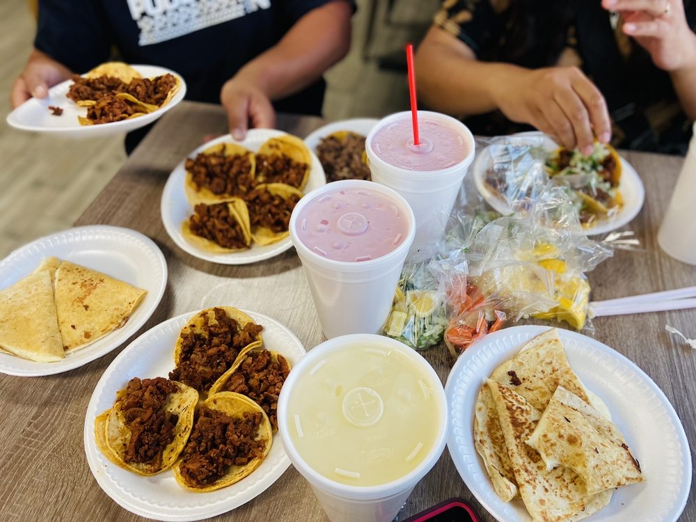 TACOS SHAKAS Updated September 2024 111 Photos & 119 Reviews 1018