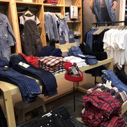 Levi’s Store - Mix and Match