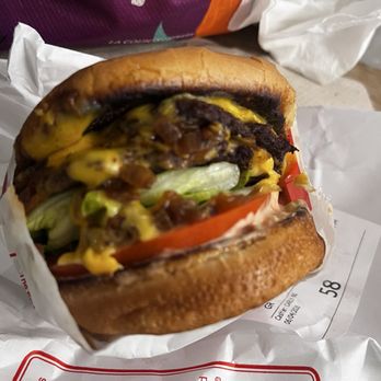 In-N-Out Burger - Burgers Near Me - Torrance, California