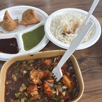 Honest - Orlando - Paneer in gravy and samosas - Indian Near Me - Orlando, Florida