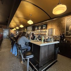 Pullman Bar & Diner - Inside