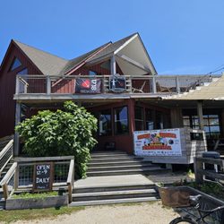 Plum Pointe Kitchen - The front of the restaurant