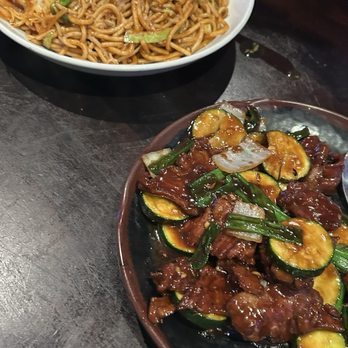 Kung Pao Bistro - Hawker Style Fried Noodles Mongolian Beef - Chinese Near Me - West Hollywood, California Kung Pao Bistro - Hawker Style Fried Noodles Mongolian Beef - Chinese Near Me - West Hollywood, California