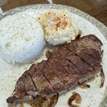 Oli's Kitchen - Steak plate - Breakfast & Brunch Near Me - Honolulu, Hawaii