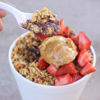 The Spot - Chocolate banana acai bowl with granola, strawberries, and peanut butter - Juice Bars & Smoothies Near Me - Claremont, California The Spot - Chocolate banana acai bowl with granola, strawberries, and peanut butter - Juice Bars & Smoothies Near Me - Claremont, California