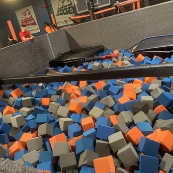 Sky Zone Trampoline Park - Mosh Pit - Trampoline Parks Near Me - Gardena, California