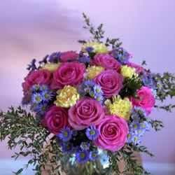 Make This Mother's Day Unforgettable!
Looking for a bouquet that's as beautiful and one-of-a-kind as Mom?
Call Victoria's Floral!
