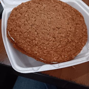 Reel Java  - Oatmeal Creme Pie - Coffee & Tea Near Me - Jamestown, Kentucky