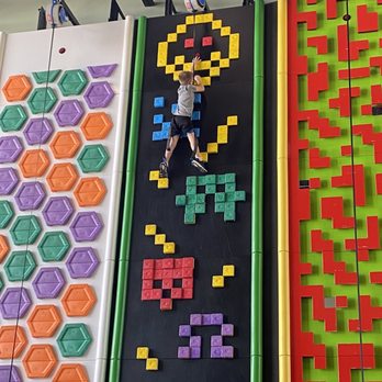 Lakepoint Station - Clip n' climb - Arcades Near Me - Cartersville, Georgia