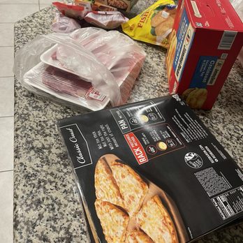 H-E-B Curbside Pickup & Grocery Delivery - Not 300.00 in groceries. 75.00 in items missing. - Grocery Near Me - New Braunfels, Texas