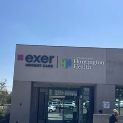 Exer Urgent Care - Pasadena South Fair Oaks Ave - Entrance from the parking lot.