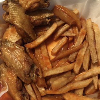 Randy's Pizza - Order the special of #5. 6 Wings, Fries & Medium Soft Drink. - Pizza Near Me - Morrisville, North Carolina