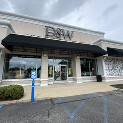 DSW Designer Shoe Warehouse - Outside