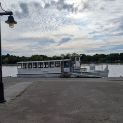 Cornhill Water Front Navigation Foundation - Tour boat