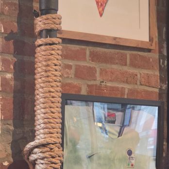 L'industrie Pizzeria - Decor - Pizza Near Me - Brooklyn, New York L'industrie Pizzeria - Decor - Pizza Near Me - Brooklyn, New York