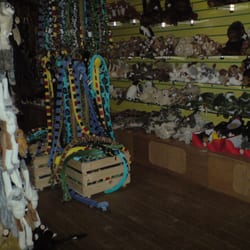 Gift Shop Amazona Zoo - Soft toys, snakes, monkeys, parrots.........