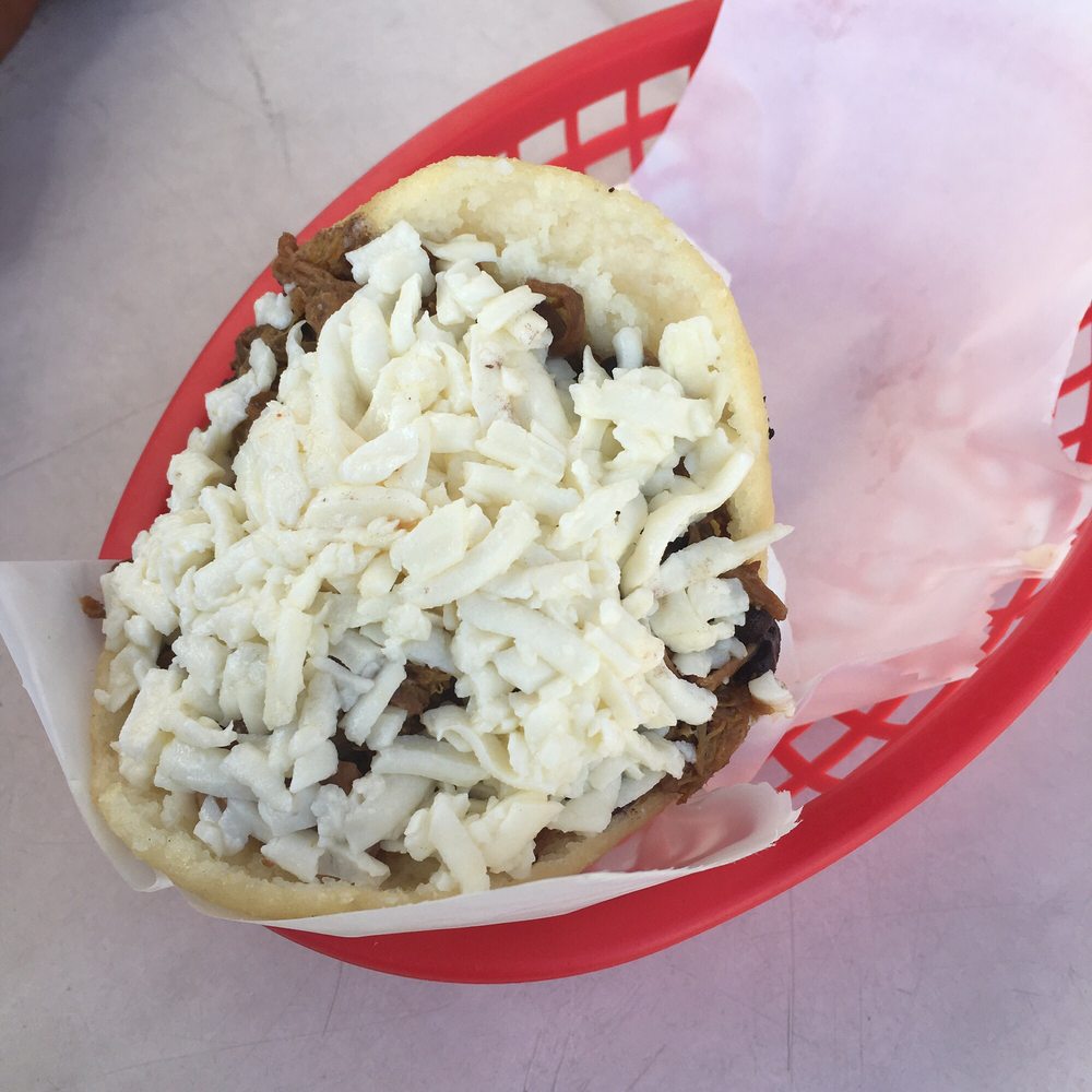 Los Chamos Arepas - Pabellón arepa - Venezuelan Near Me - Carolina, Puerto Rico