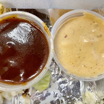 Bodacious Pig Barbecue - Bodacious Fry Sauce and Bottle of Bodacious Pig's Signature BBQ Sauce - Barbeque Near Me - Eagle, Idaho