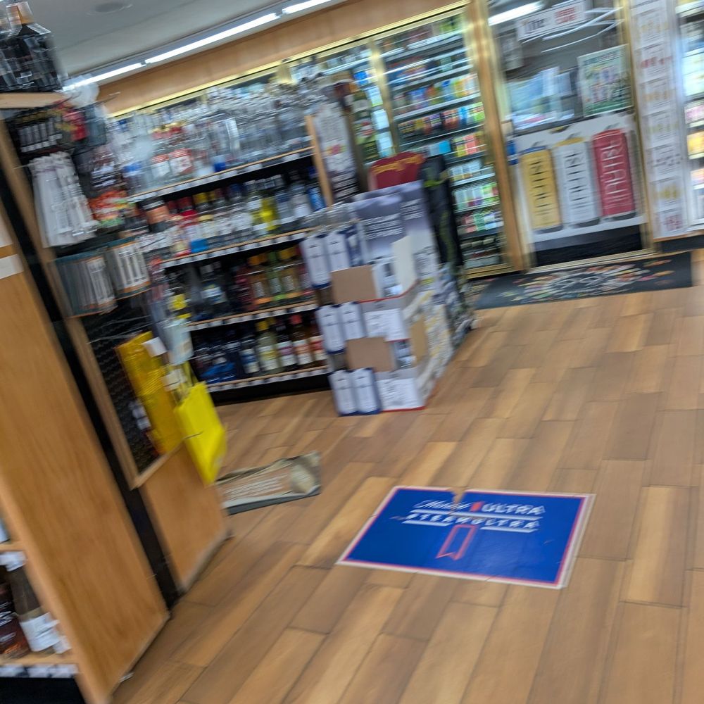 Cedar Rock General Store - Party Supplies Near Me - Rockford, Michigan