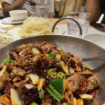 Chengdu Taste - Griddled Beef with Mixed Vegetables - Szechuan Near Me - Honolulu, Hawaii Chengdu Taste - Griddled Beef with Mixed Vegetables - Szechuan Near Me - Honolulu, Hawaii