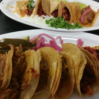 Limon's Restaurant - Some of the BEST tacos in Oak Cliff, HANDS DOWN! - Mexican Near Me - Dallas, Texas