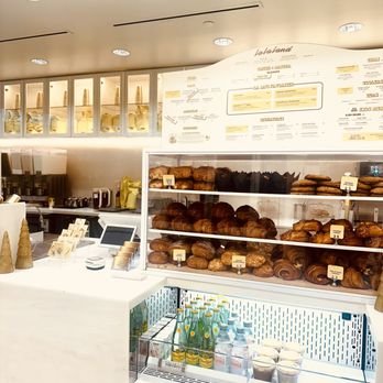 La La Land - Coffee & Tea Near Me - Nashville, Tennessee